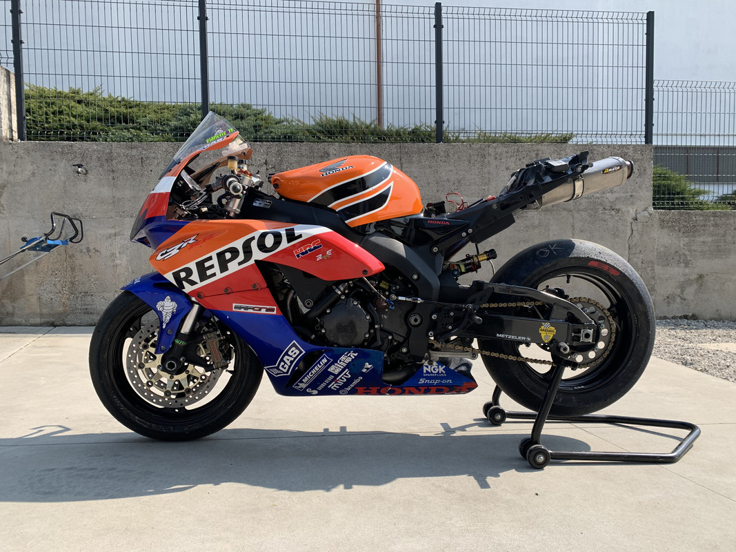 C9E01332-AA3C-4913-92C0-5E19464A56E4