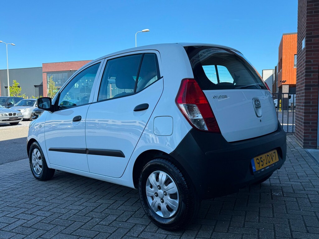 Hyundai-i10-achter.jpg