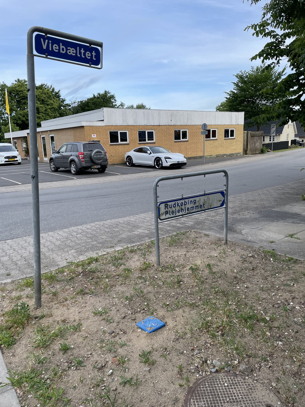 F396C99B-5049-431F-97B1-BD4F1F3F4453