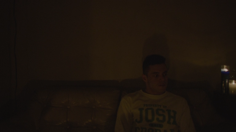 Mr.Robot.S03E01.Modalita.risparmio.energetico.BDRip.ITA.ENG.AAC.x264-BlackBit[screenshot 7]