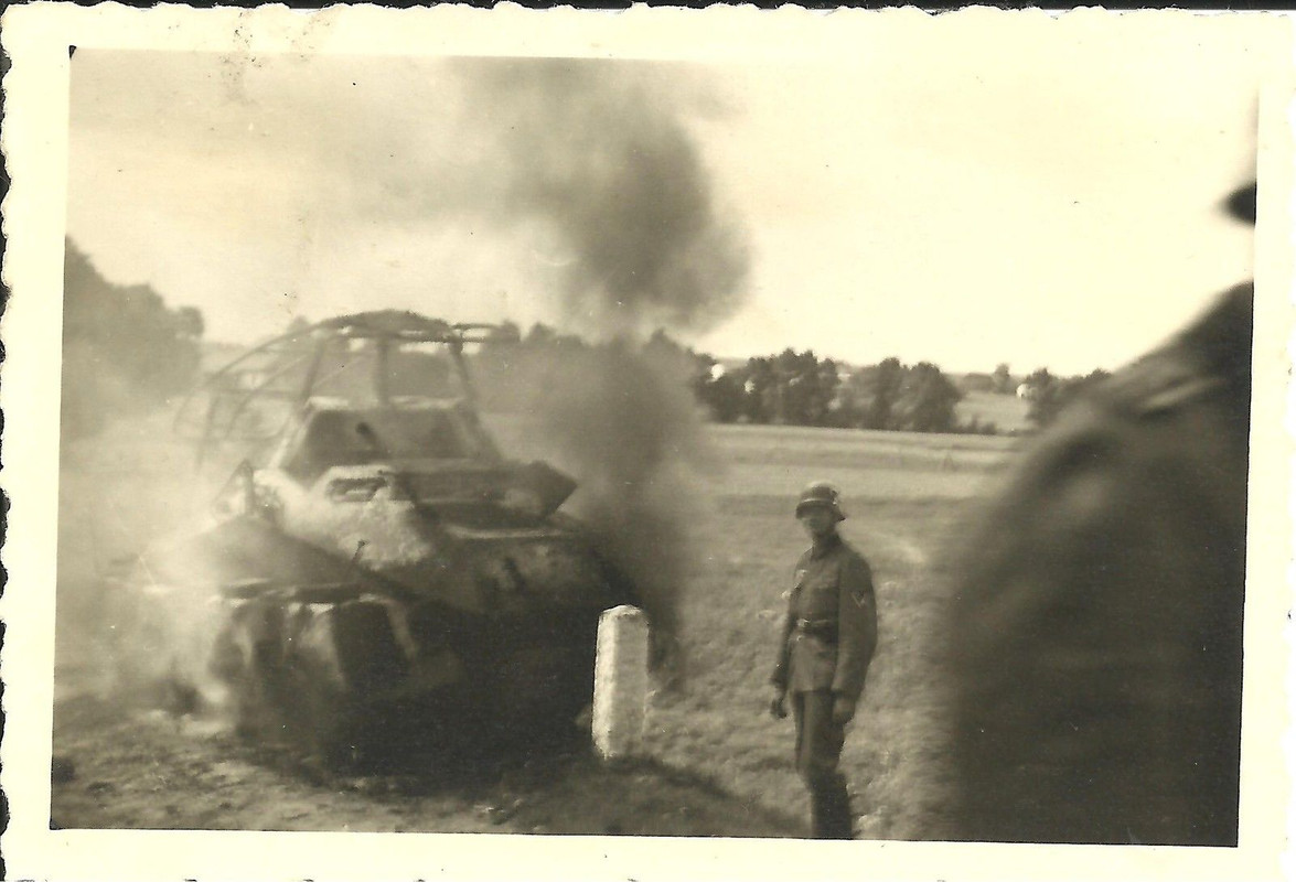 Foto 8 Rad Panzerspäh-Funk Abschuss Kampf Staszo
