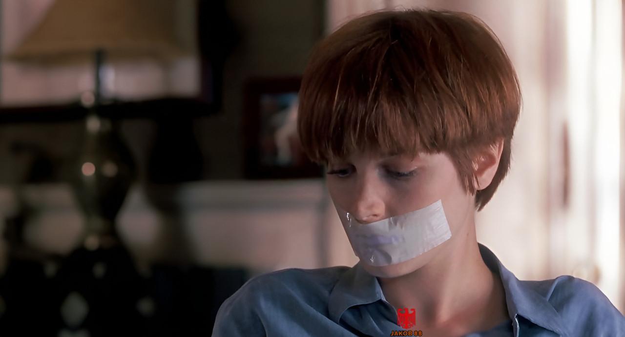 Bridget Fonda 4 - Single White Female 1992