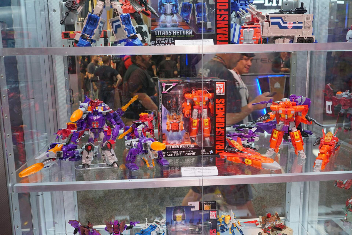 SDCC2016-Transformers-Titans-Return-002