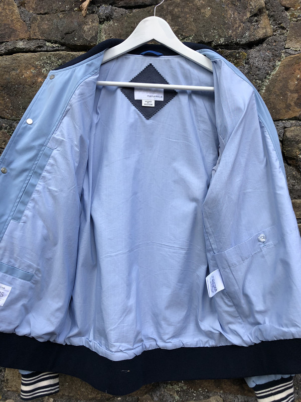 29DCB3E0-A9C7-4E81-999C-A16F4C4D271C