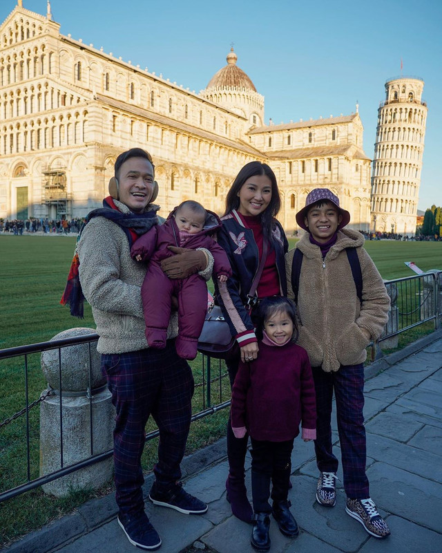 Keluarga Ruben Onsu liburan ke Italia
