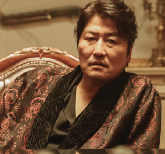 Drug-King-Netflix-Drug-Lord-Kingpin-e157