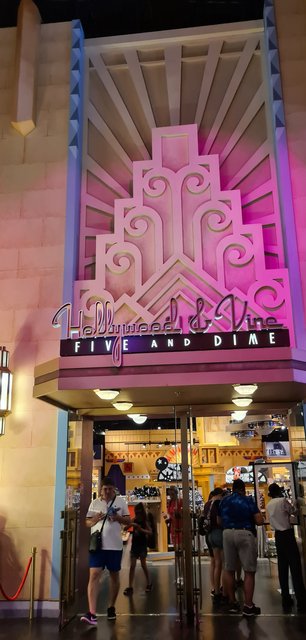 VIERNES 08/07 - DÍA 4 - Dos años y una pandemia después, Disneyland París-julio 2022 (6)