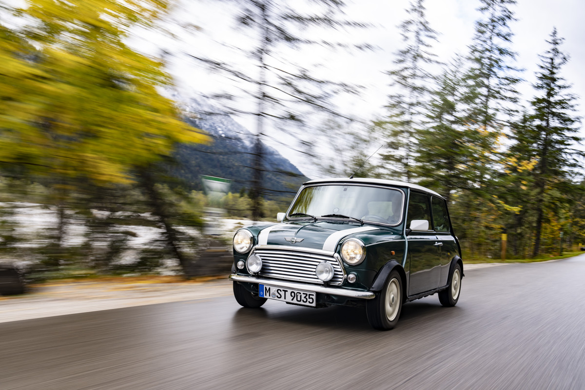 P90442239_highRes_mini-cooper-mk-vii-1