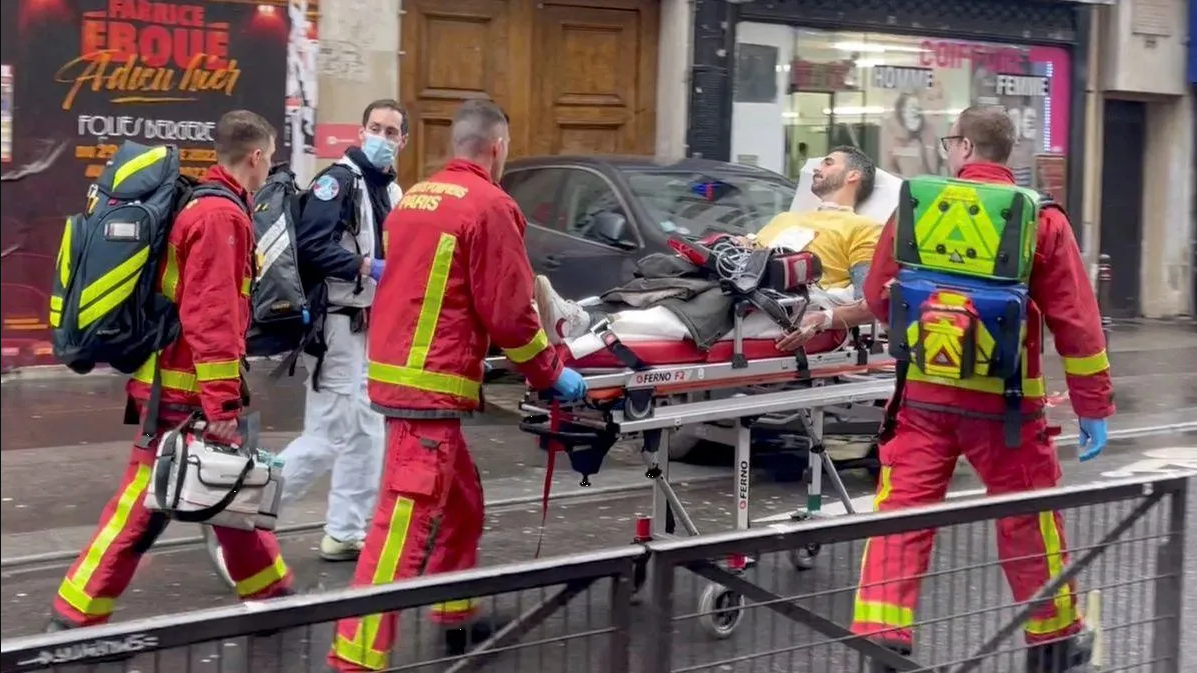 Autor del tiroteo de París pretendía suicidarse tras la masacre