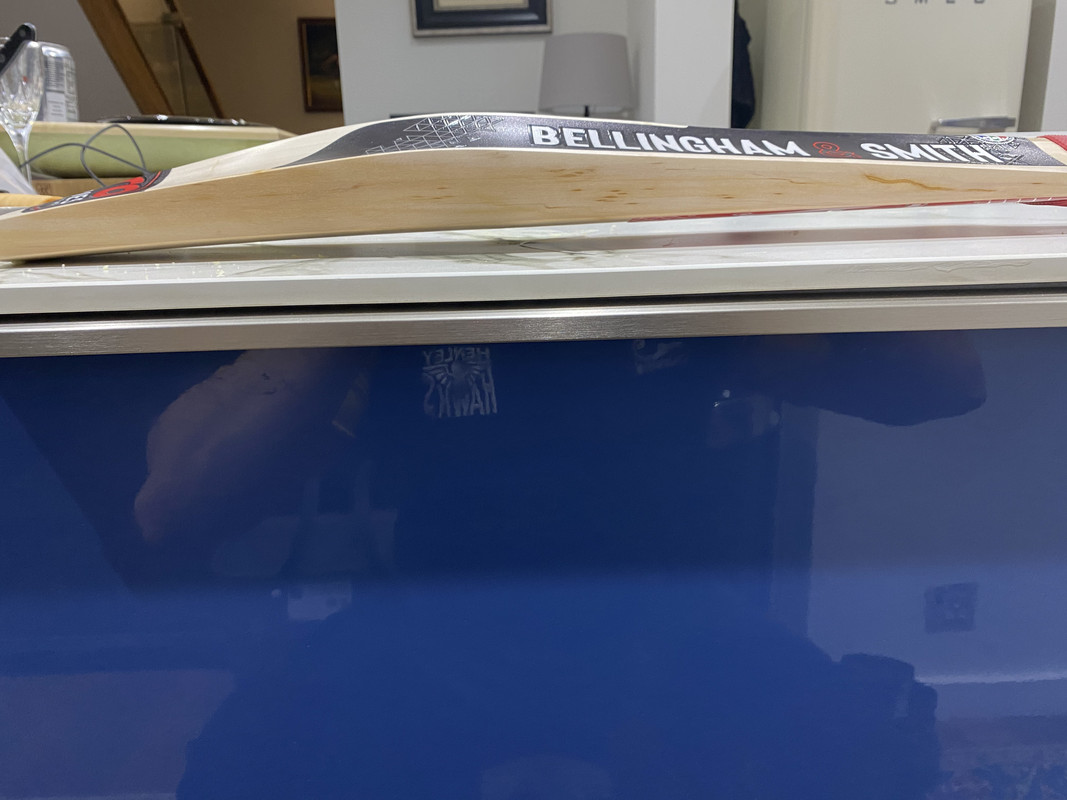 A20FE27F-395C-41B0-BAD5-3057AF14B2D9