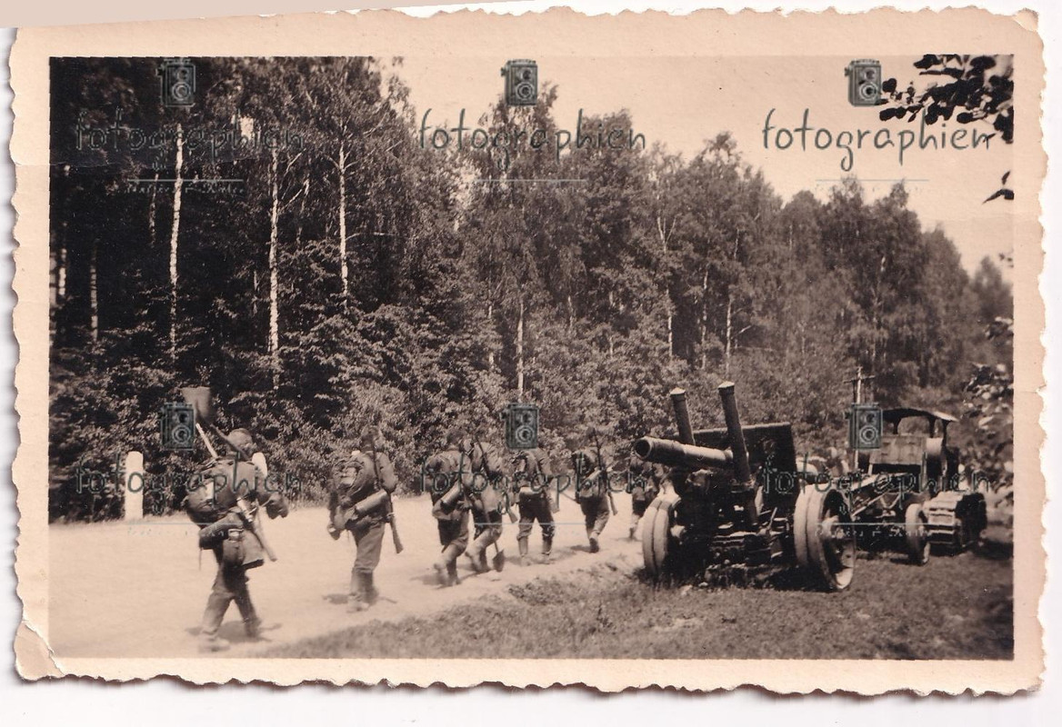 org. Foto Russland Vormarsch Artillerie Geschütz Beute