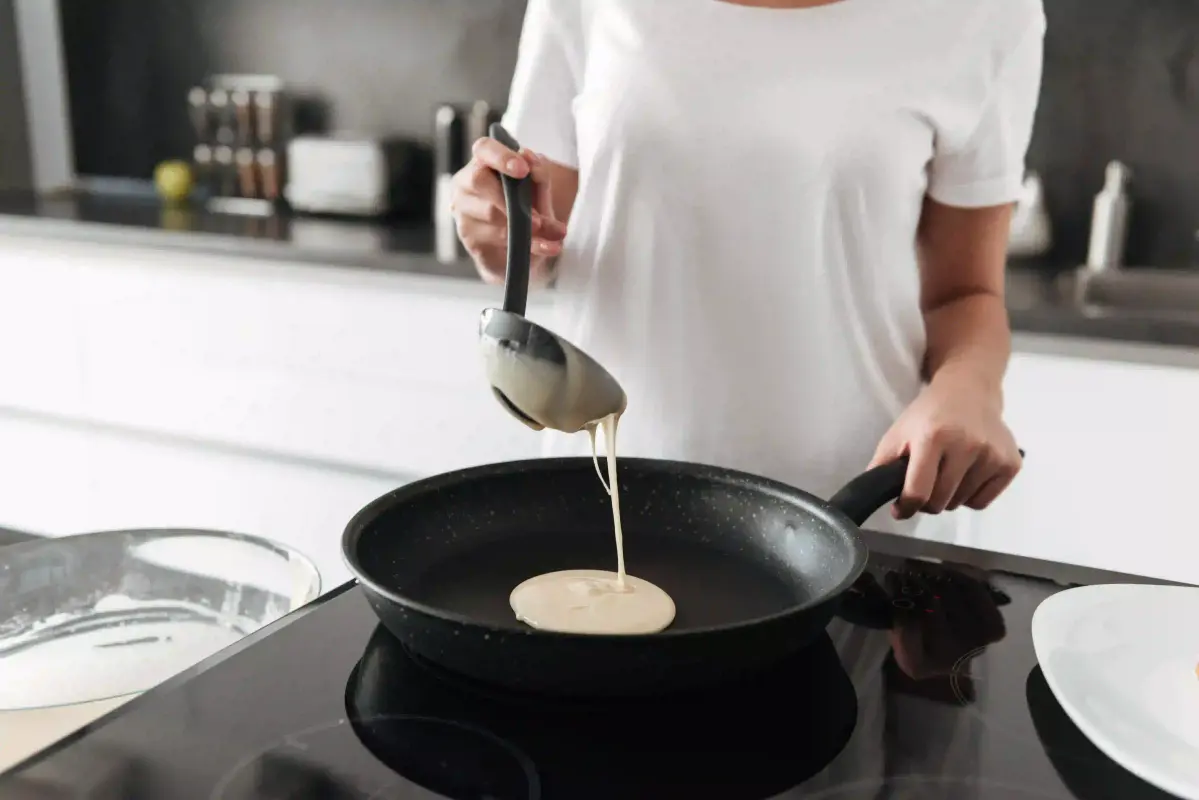 como fazer Crepe sendo preparado na frigideira