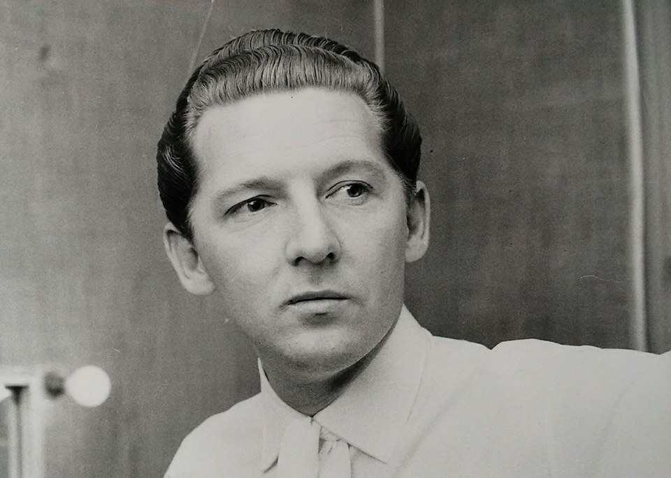 erry-Lee-Lewis-at-Olympia-Paris-France-1963.jpg