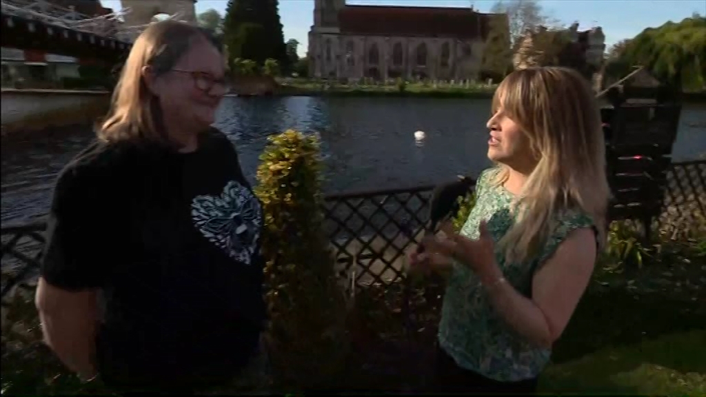 BBC London News_20220513_18301900.ts_snapshot_24.35.811