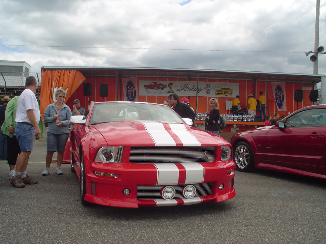 ford - Montréal Mustang: 40 ans et + d’activités! (Photos-Vidéos,etc...) - Page 20 DSC07027