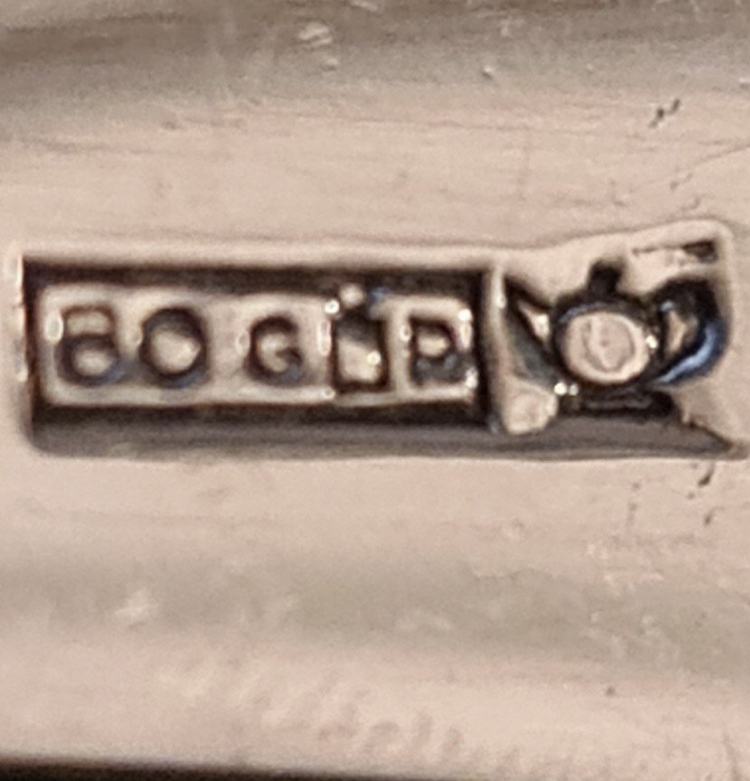 C0D83EE4-082D-4E85-9E18-46699D9EF58D