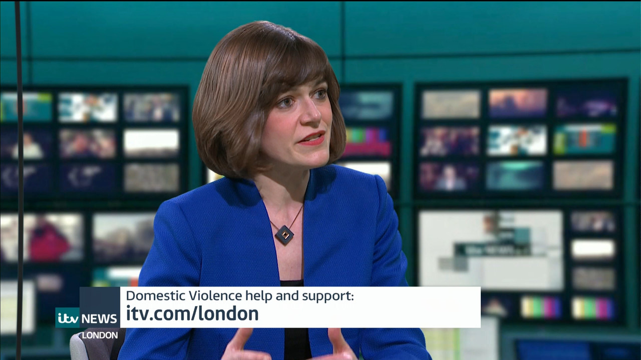 ITV News London_20210126_18001830.ts_snapshot_19.03.542