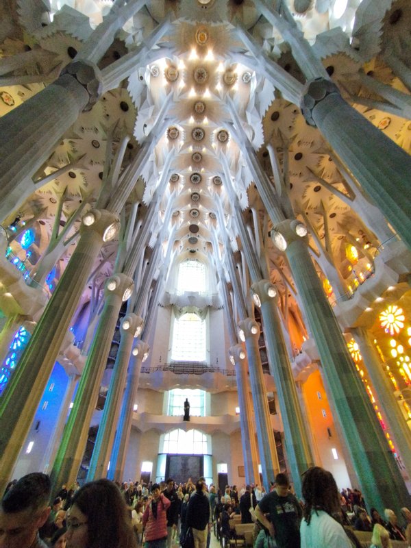 Barcelona 2025 - Blogs de España - Dia 4. Sábado 20 de Abril. De la Sagrada Familia al Puerto Olímpico. (6)