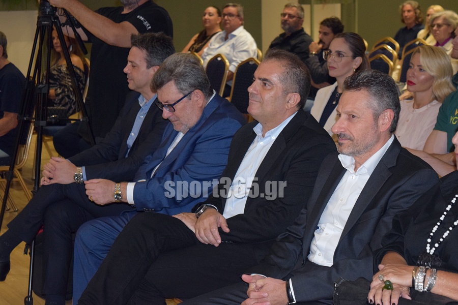 , &Kappa;&alpha;&lambda;&alpha;&mu;ά&tau;&alpha; 80: &Tau;ί&mu;&eta;&sigma;&epsilon; &chi;&omicron;&rho;&eta;&gamma;&omicron;ύ&sigmaf; &kappa;&alpha;&iota; &upsilon;&pi;&omicron;&sigma;&tau;&eta;&rho;&iota;&kappa;&tau;έ&sigmaf;, &pi;&alpha;&rho;&omicron;&upsilon;&sigma;ί&alpha;&sigma;&epsilon; &tau;&eta; &phi;&alpha;&nu;έ&lambda;&alpha; &kappa;&alpha;&iota; &tau;&omicron; ό&rho;&alpha;&mu;&alpha; &gamma;&iota;&alpha; &tau;&eta; Volley League – &Phi;&omega;&tau;&omicron;&gamma;&rho;&alpha;&phi;ί&epsilon;&sigmaf; &kappa;&alpha;&iota; &beta;ί&nu;&tau;&epsilon;&omicron;