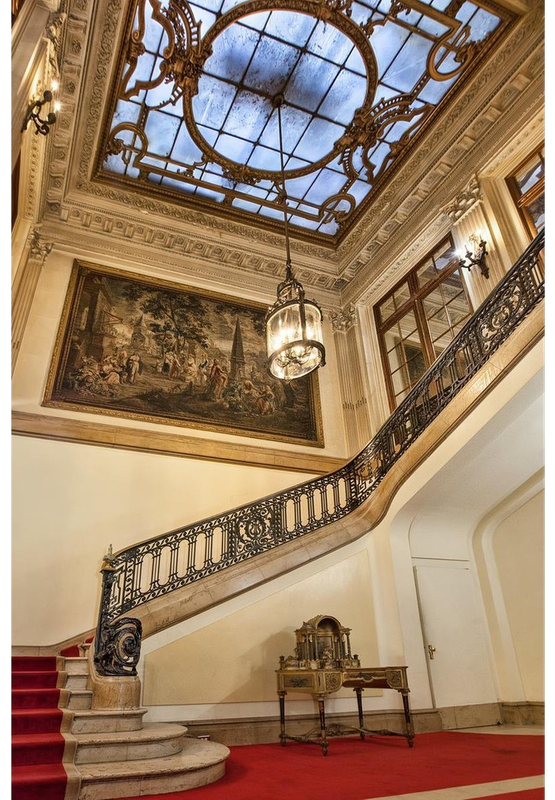 Foyer2.png