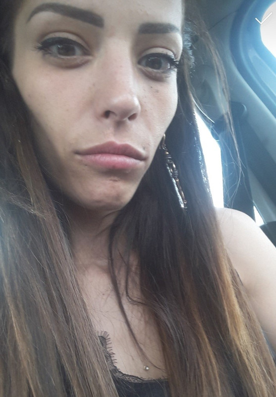 Alizee la sale vide couille