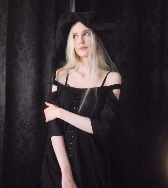 Sexy Witch Fucked And Creampied On Halloween 28