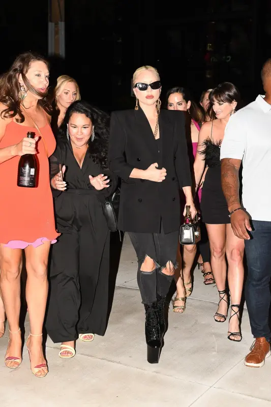 9-16-22-Leaving-Sexy-Fish-Restaurant-in-
