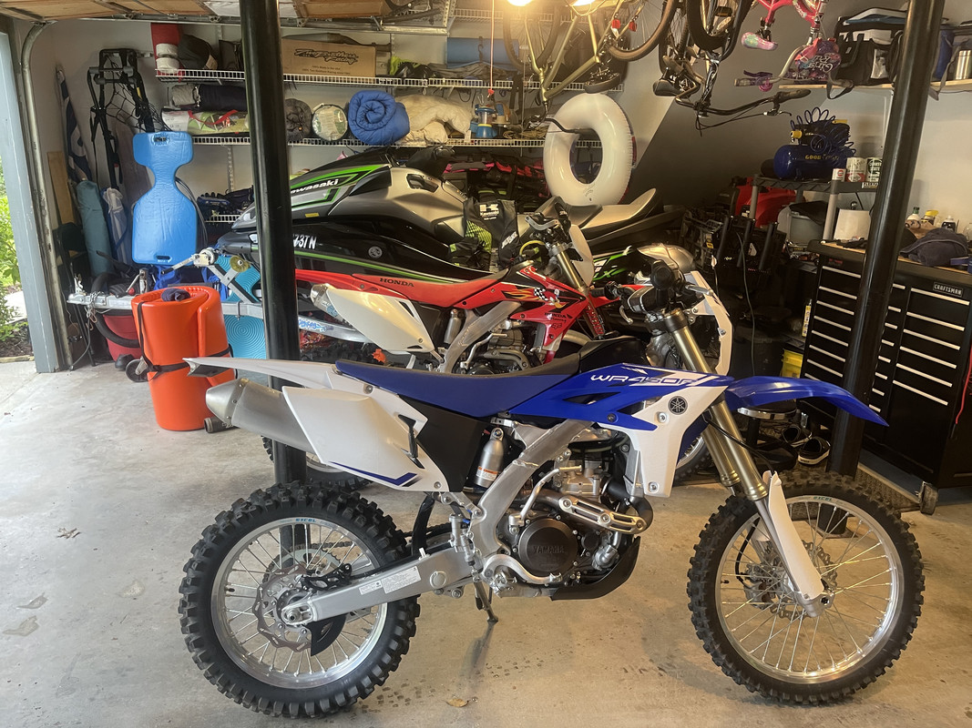 ECBE346B-D8D3-4C9E-92EF-CF1143C37951