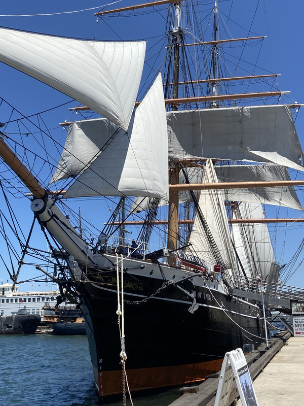 99426324-2256-4216-B37F-9BB84176EEDB