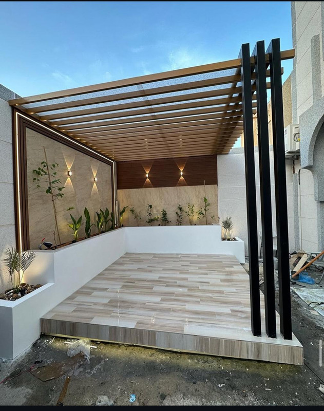 برجولة كلاسيكية فاخرة