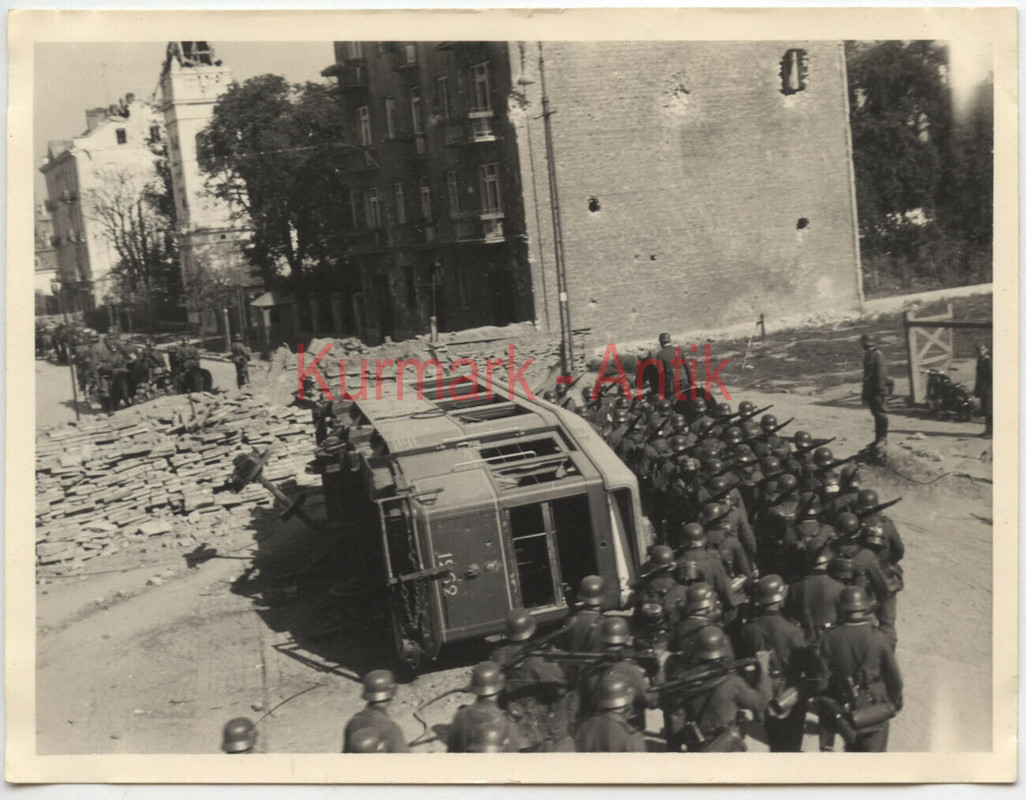 Foto Wehrmacht Art. Reg.49 Polen Feldzug Warschau Mokotów Straße