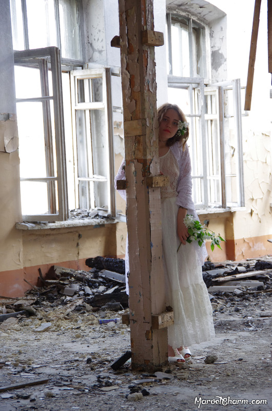 MarvelCharm_Nicolette-Ruins-010