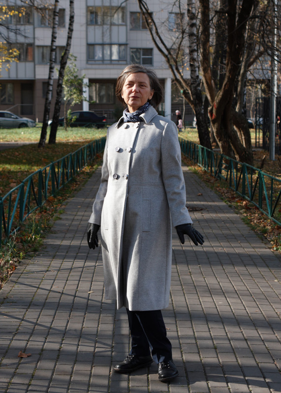 Пальто серое