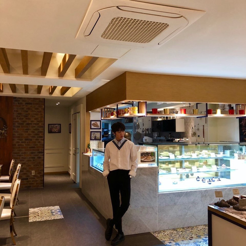 2-C21-DB72-8916-4986-9-D1-D-8-E8-AEBBCF4