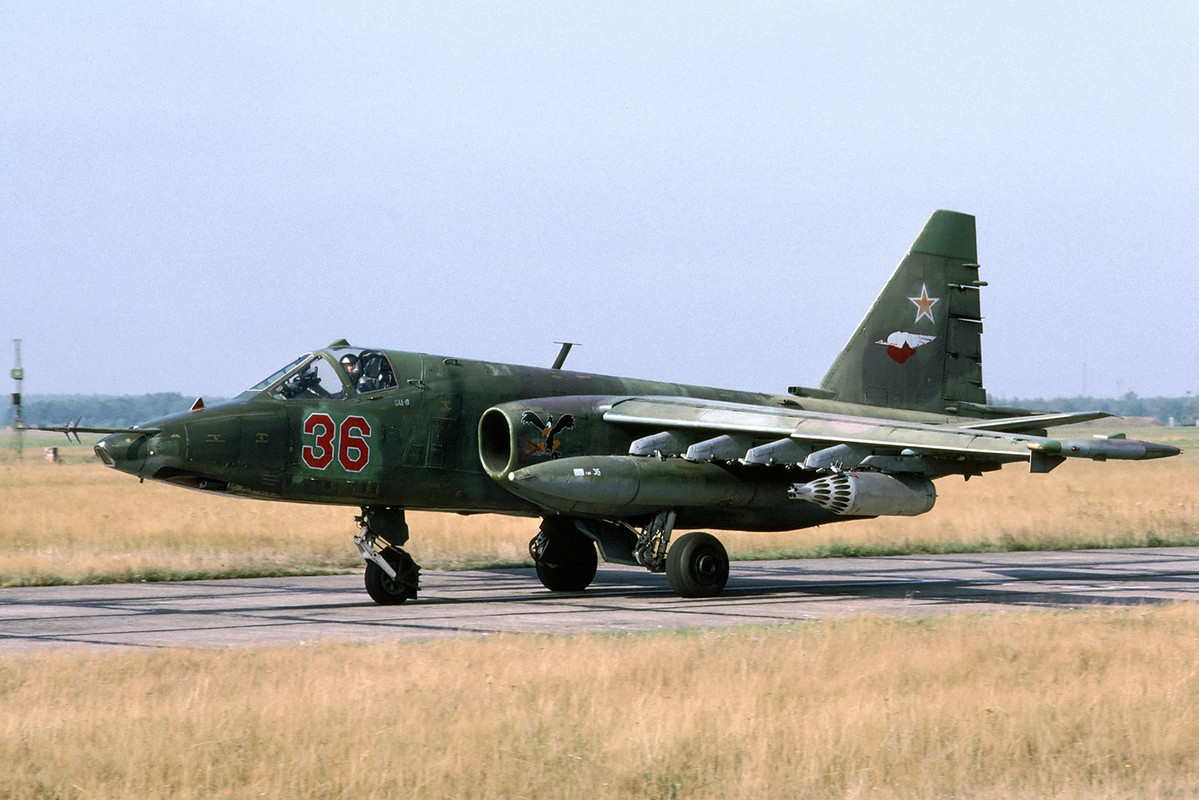357 OSHAP Su-25 36 Red (cn 25508101079)_2