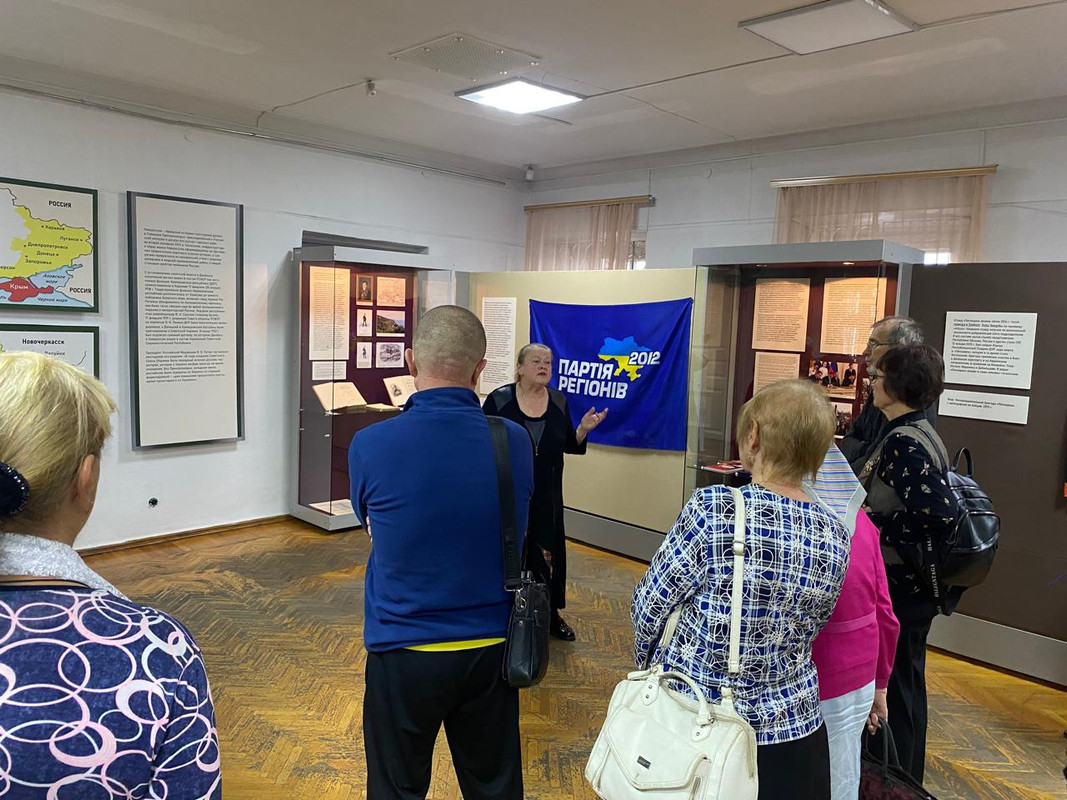6Родоведы на выставке «Тагил – Донбасс связь времен очевидна» (2)