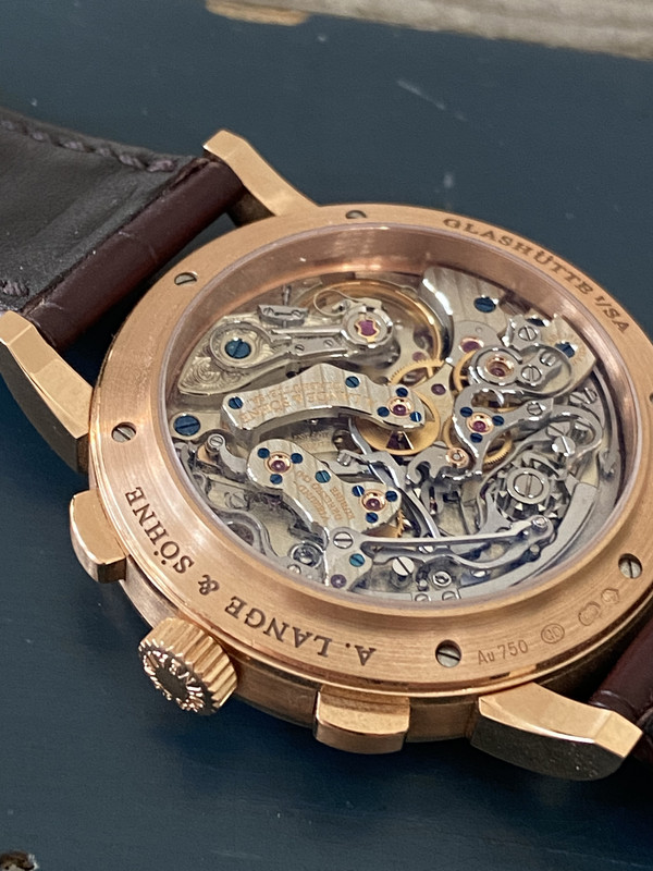 E37EF7AA-474C-40CA-A2A4-3DE959FFC363