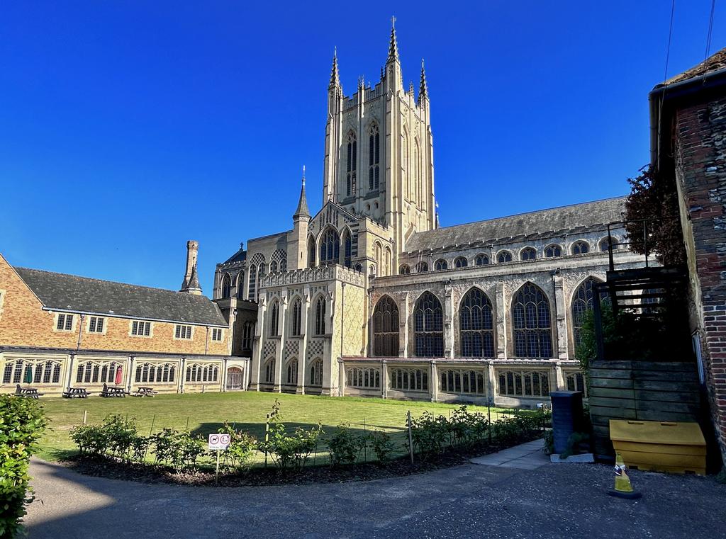 Пёстрая лента. Путешествие по сельским дорогам Англии в мае 2025 г.