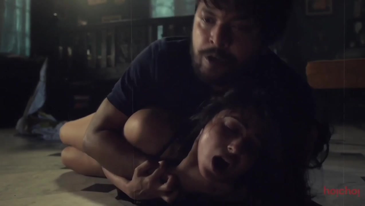 Charitraheen hot scenes