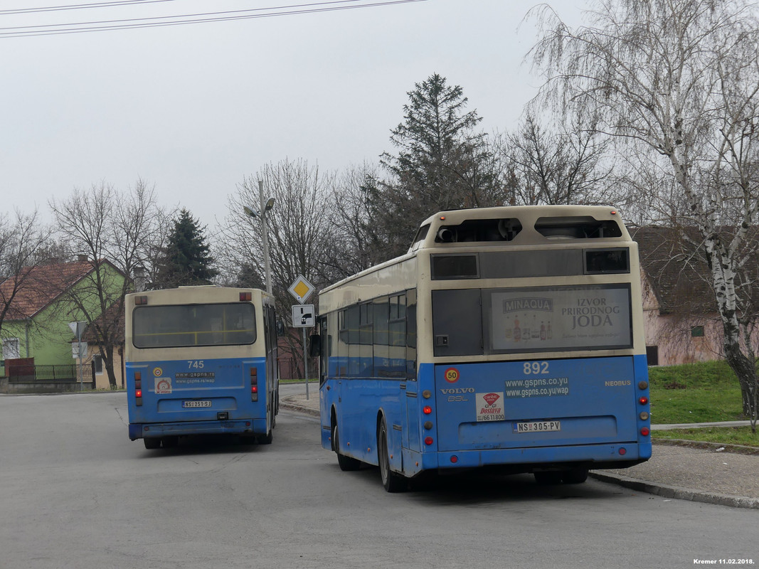 P1000859