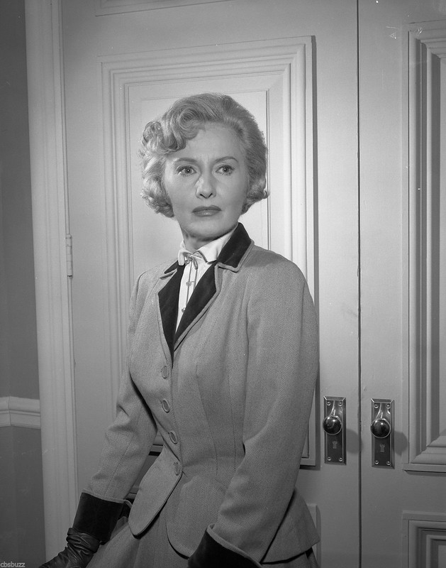 barbara_stanwyck_f22
