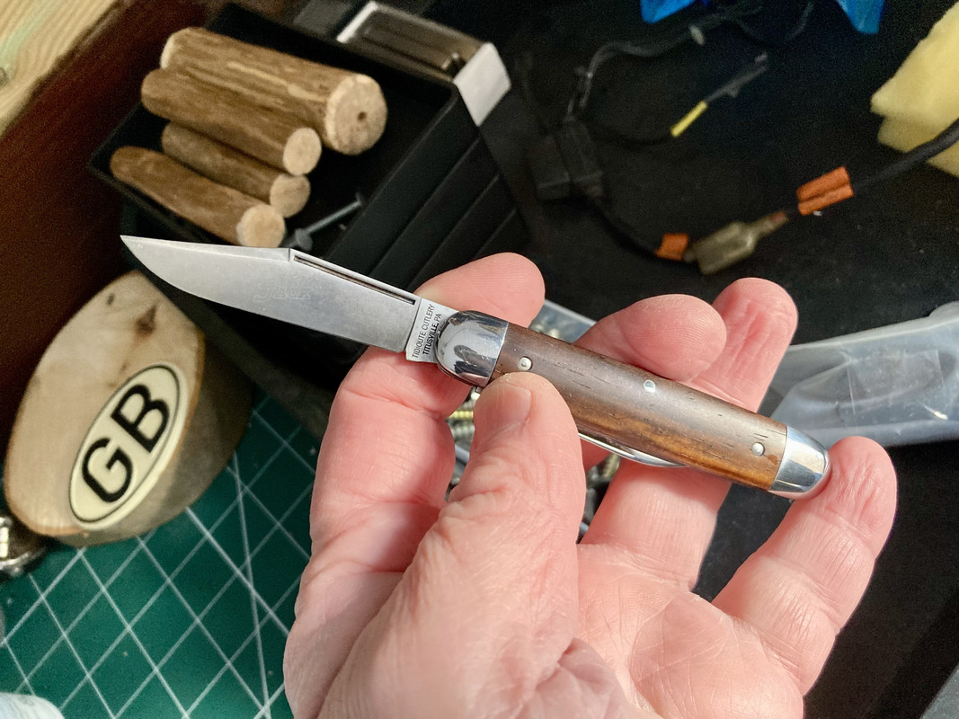 5F0170CC-0A34-4B9E-A6A1-7001CADC3C82