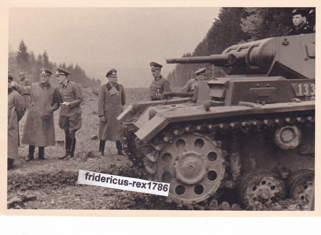 Foto Panzer III Tank Kennung 133 Übung mit Guderian Inspekteur d
