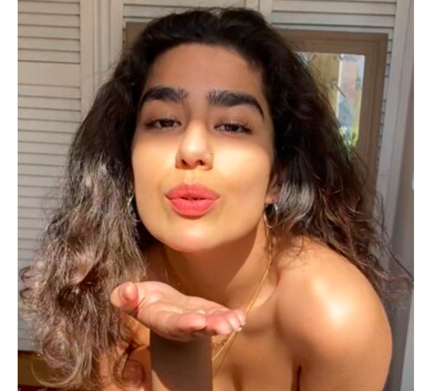Sexy Paki Babe Playing With Dildo exclusive viral video