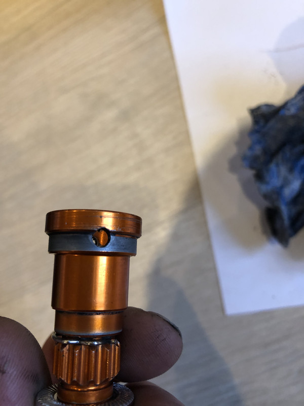 CDCE1464-AE35-4272-9638-FB3C7148F390