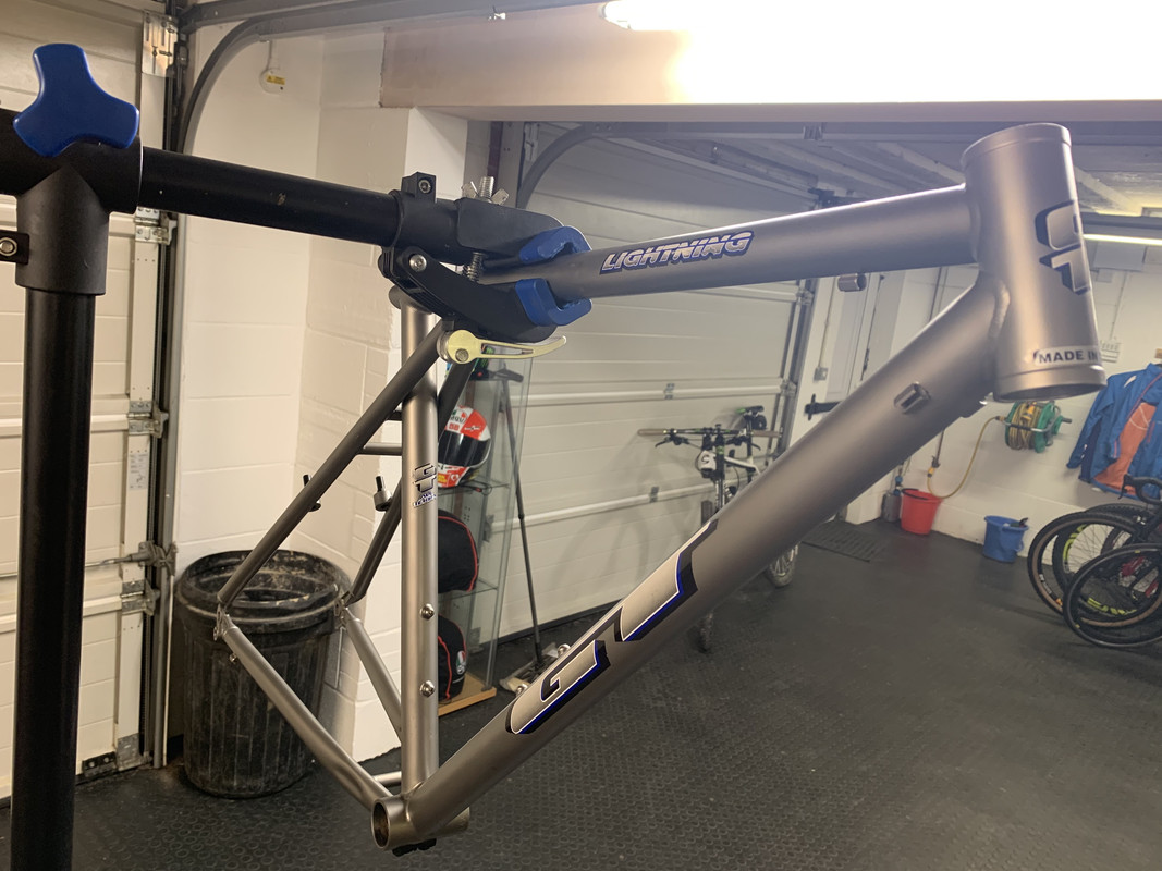 916C392A-2FDC-4573-BD36-E4E2DD9C3A8A