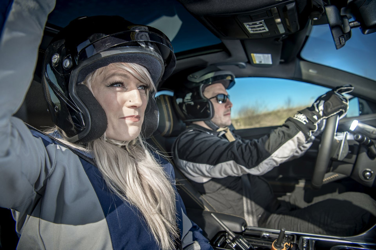 Jaguar XE 300 Sport Edition (5)