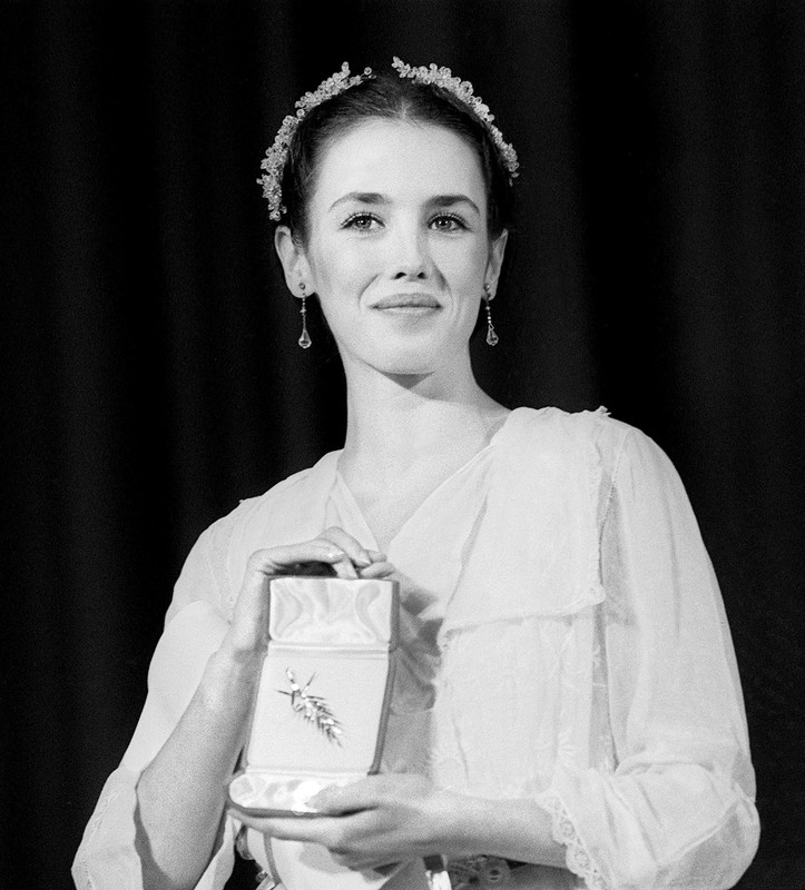 Isabelle_Adjani_b21