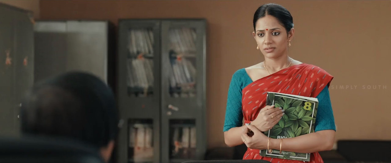  WebRip [Tamil] 480p, 720p ESub Screenshot