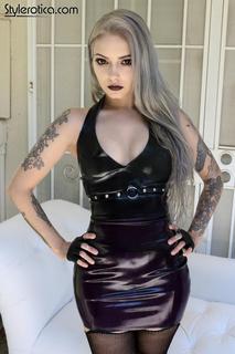 phoca_thumb_l_full_skintight_04_95F12C1136